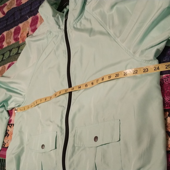 Like new, Jockey lightweight hooded jacket. Worn once. Size XL, mint green. - Picture 7 of 8